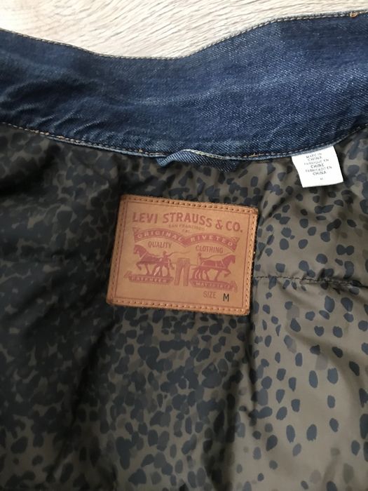 Пуховик джинсовий levis