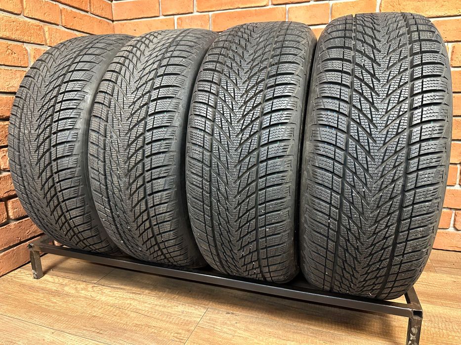 Opony Goodyear UltraGrip Performance 3 225/55R17 ROK 2024 8mm