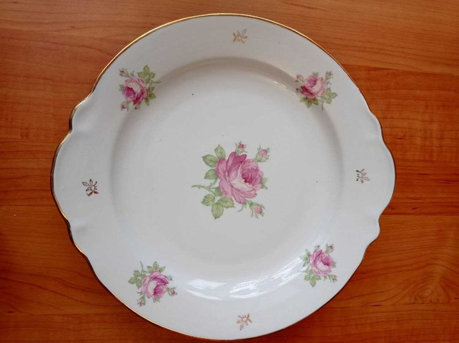 Фарфорове блюдо троянда