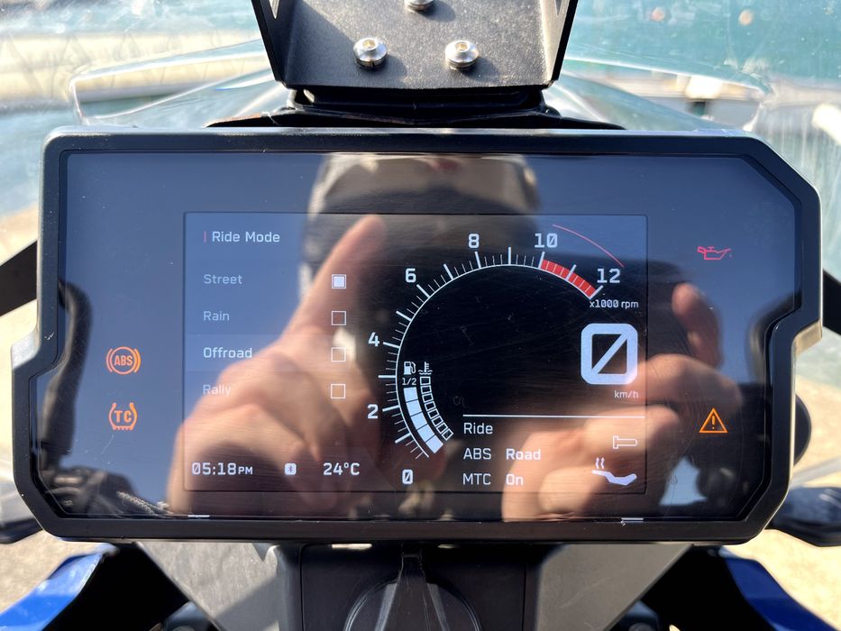 2021 KTM adventure 890 R