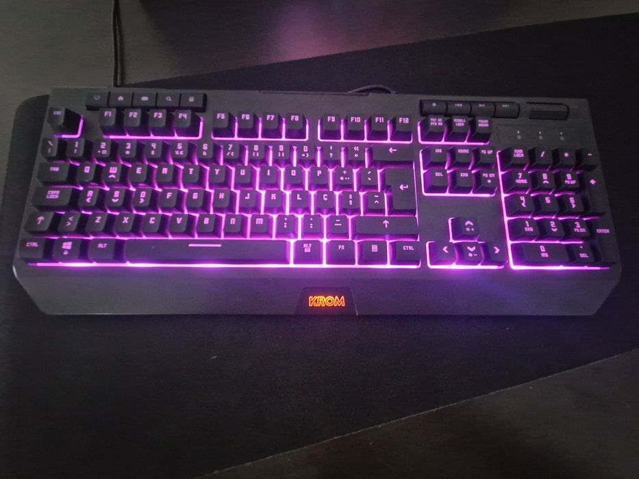 Placa Gráfica rx 6600 + teclado e rato gaming