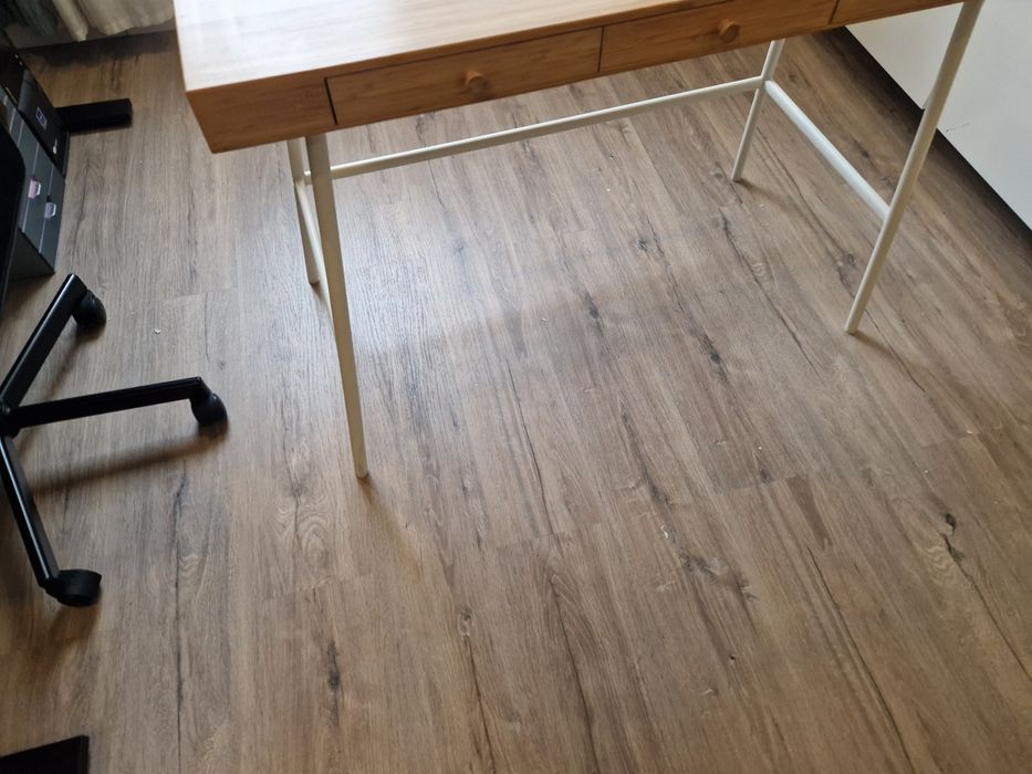 Secretária /aparador em bambu