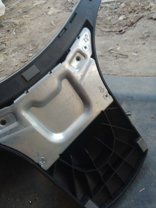 Кронштейн-ніжка під телевізор