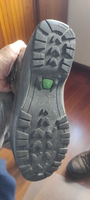 Vendo Botas de Caminhada