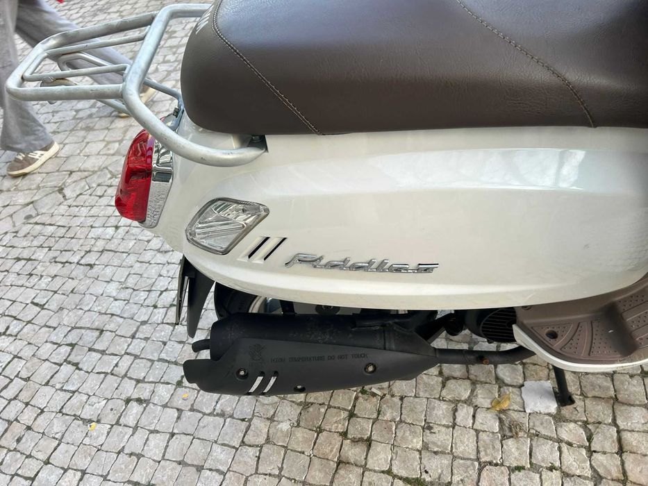 Scooter 125cc com 1100kms