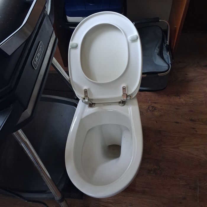 Miska wc wiszaca podwieszana wc Villeroy&Boch