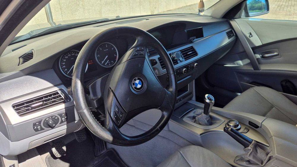 BMW 530d Touring (E61) MANUAL | Nacional | 2 Donos | Teto Panorâmico | IUC Antigo