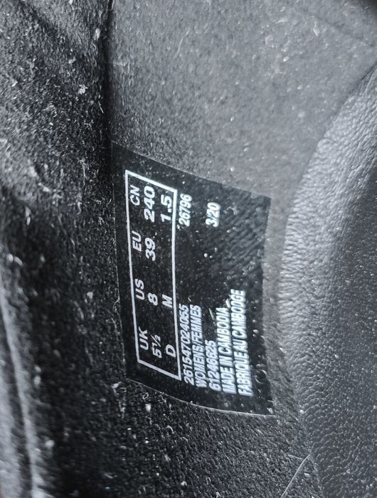 Туфлі на підборах Clarks