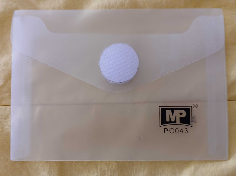 Porta Cartão / Bolsa em Plástico com Fecho de Velcro