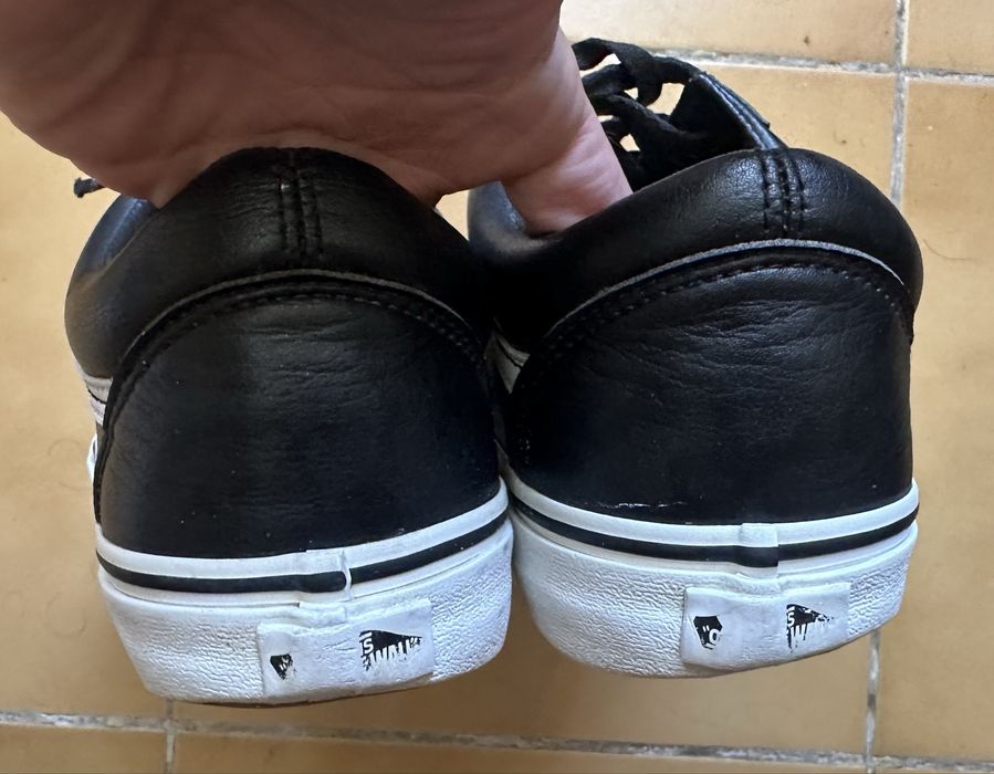 Vans em pele em bom estado