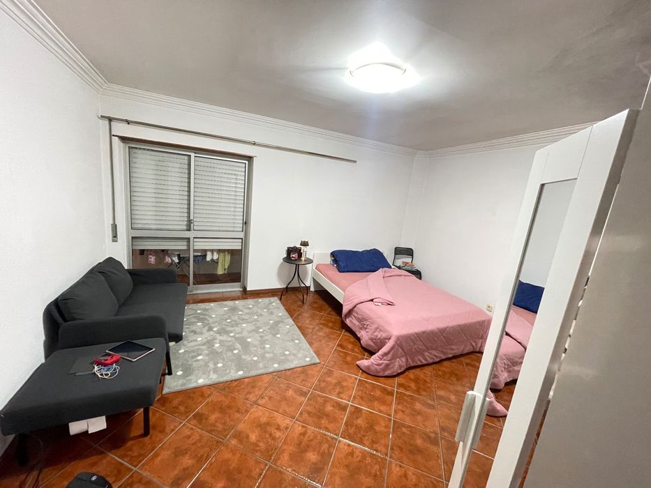 Quartos em Moita pronto a entrar