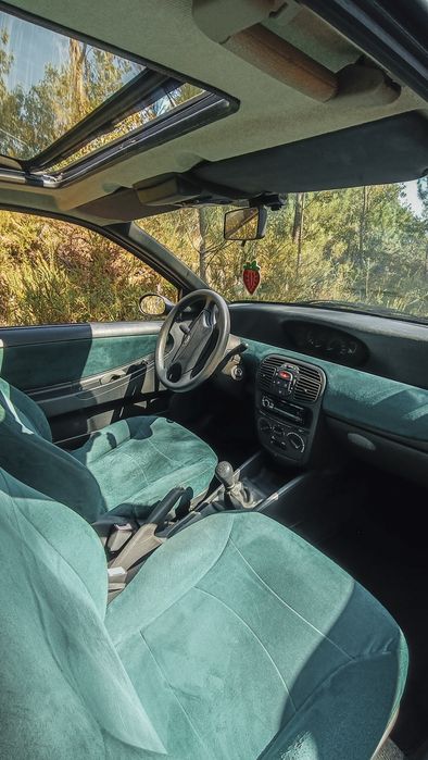 Lancia y (840) com apenas  130mk
