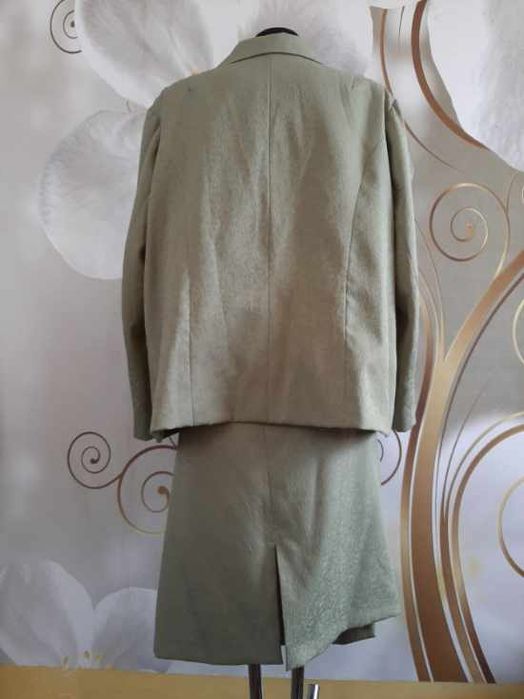 Kostium komplet pistacjowy 52