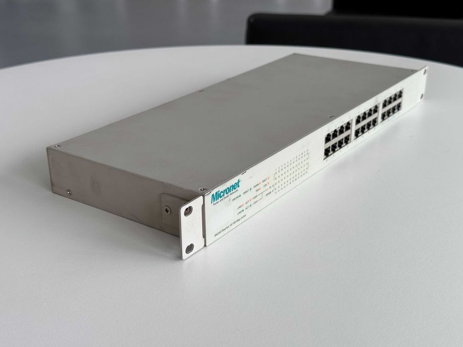 Switch Micronet (SP624K) - 24 portas