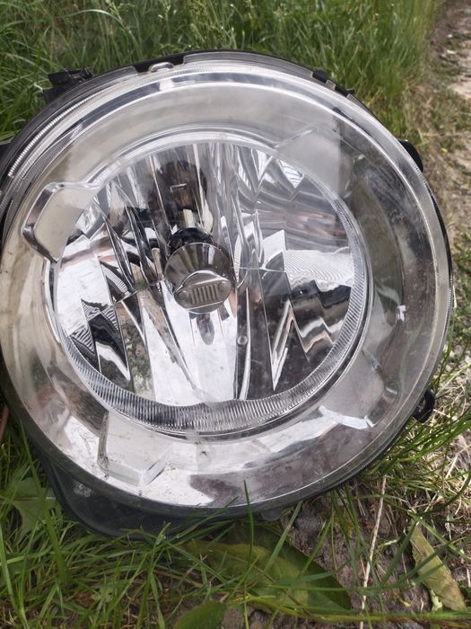 Фара на Jeep на запчастини