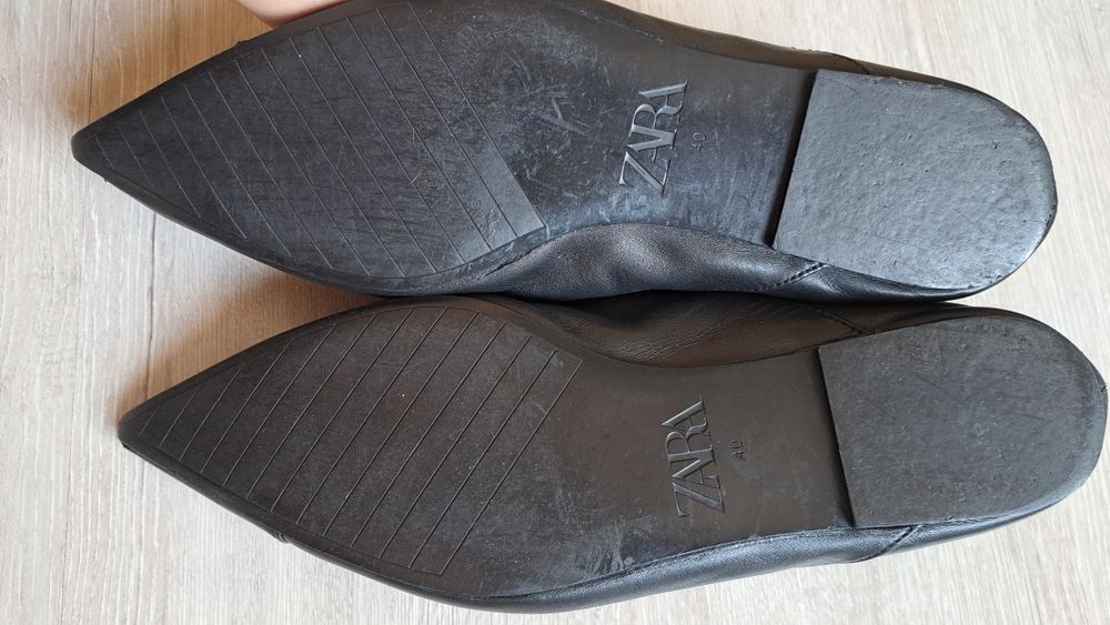 ZARA Шкіряні балетки з гострим носиком 100% шкіра (39-40 розмір)