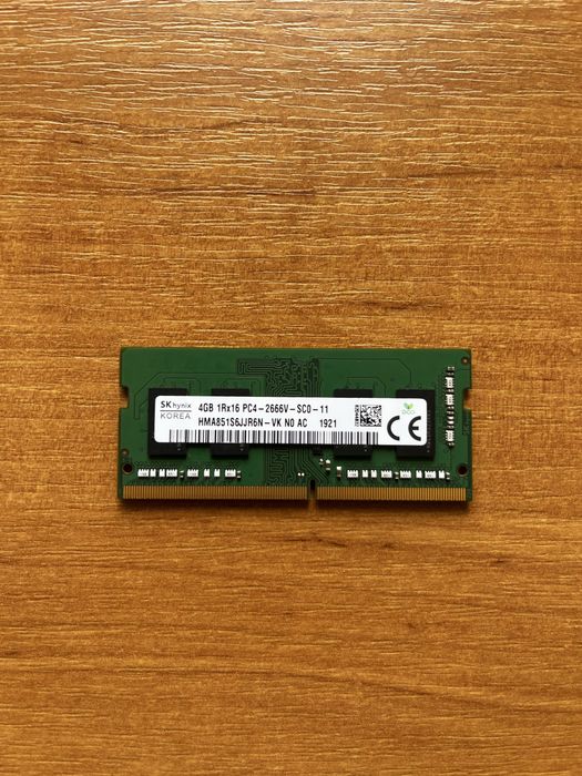 Оперативна пам'ять DDR4 Micron 4GB 1Rx16 PC4-2666V-SC0-11  для ноутбука
