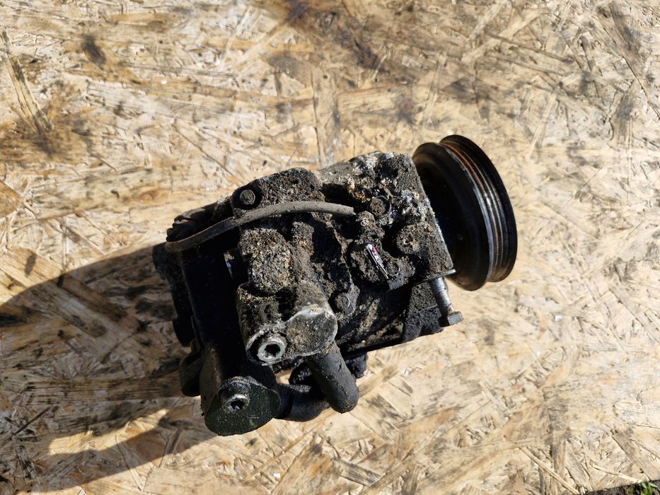 Kompresor klimatyzacji pompa audi a4 b6