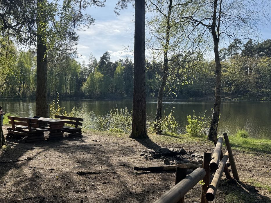 Budynek mieszkalny+budynek gospodarczy 3,3 ha ziemi ( bezterminowe WZ)