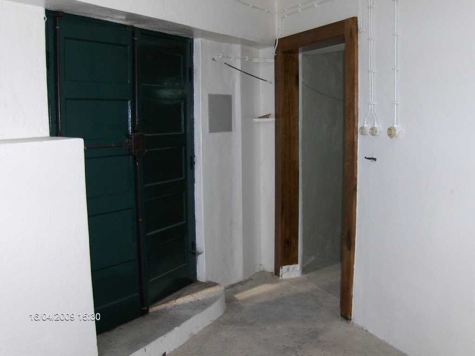 Armazém na Encosta do Sol em Caldas da Rainha