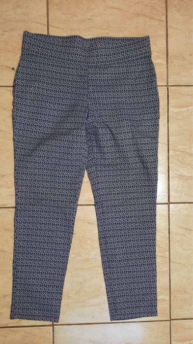 Речі розміру 42-44 нові