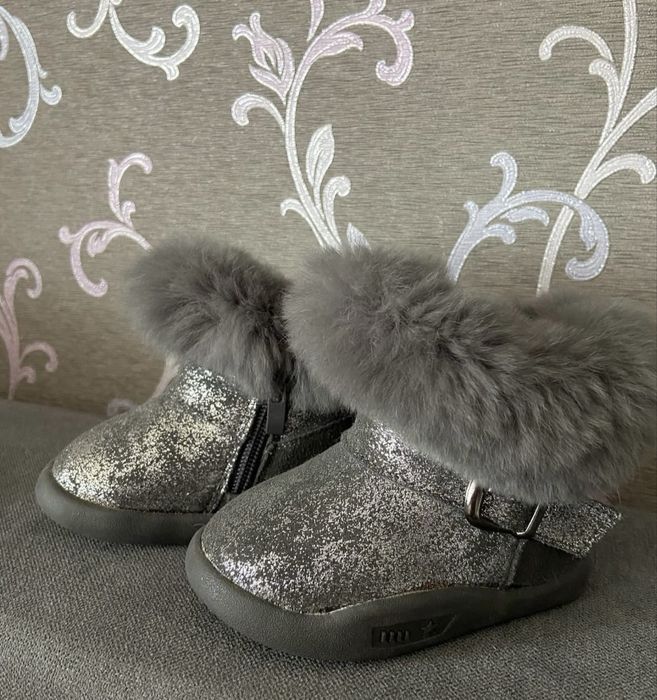 Серые детские красивые теплые мягкие угги ботиночки зима/деми 17 р