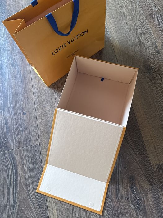 Пакет  Louis Vuitton