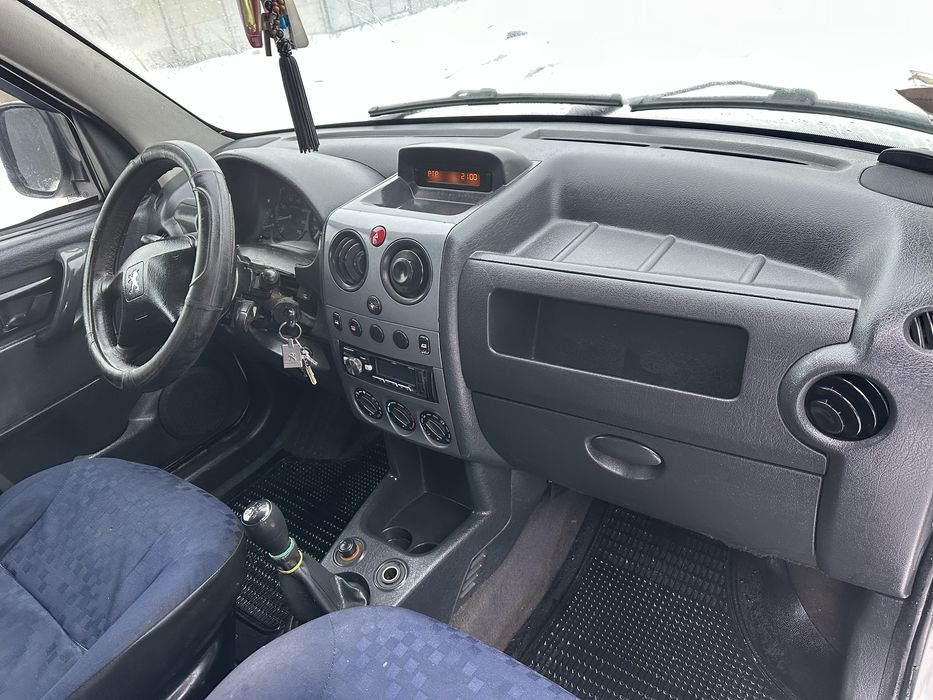 Продап пежо партнер