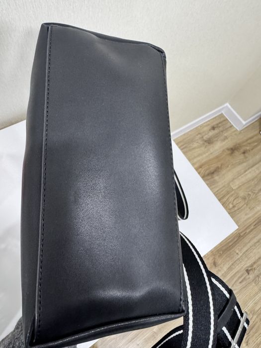 Чорний рюкзак tommy hilfiger tomy jeans