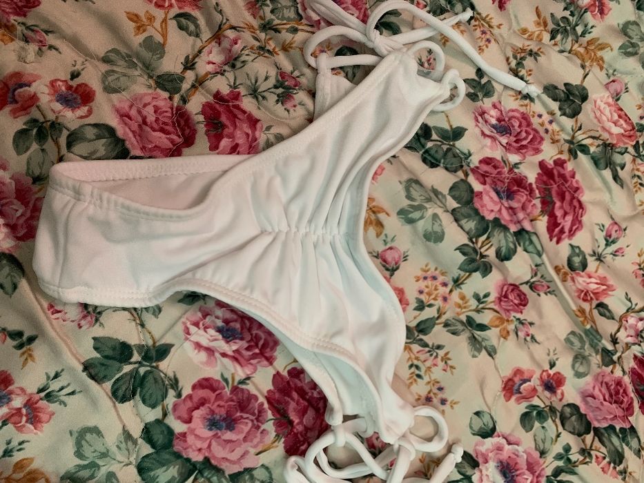 Vendo parte de baixo de bikini