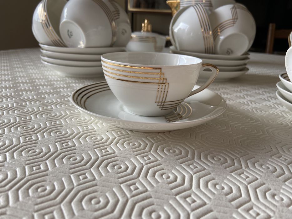 Vista Alegre Tea Set429087996385710082