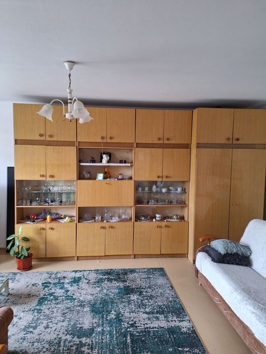 Oddam meblościankę lub sprzedam.