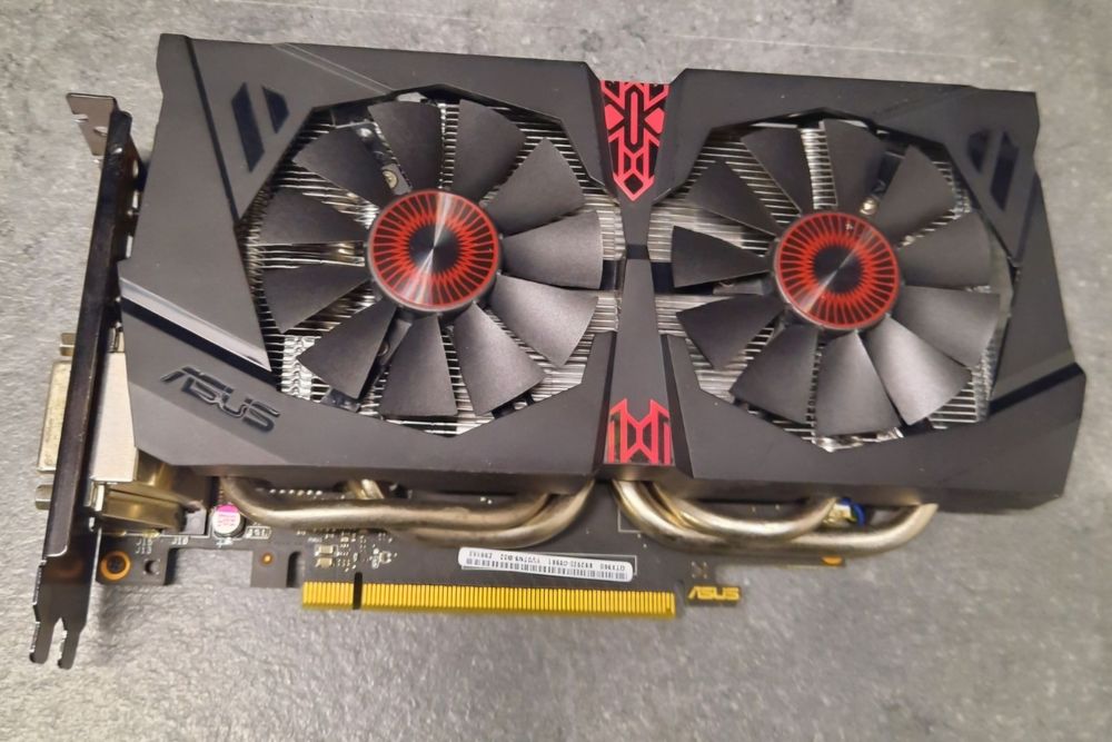 Asus Strix GTX 960 DirectCU II OC 4 GB
