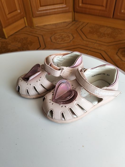 Босоніжки для дівчинки, weestep, ортопедичн, 21 розмір  13 см стелькаі