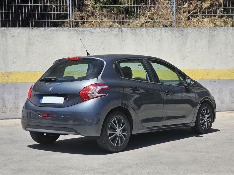 Peugeot 208 - 1.4 HDI - 2014 - 1 proprietária -