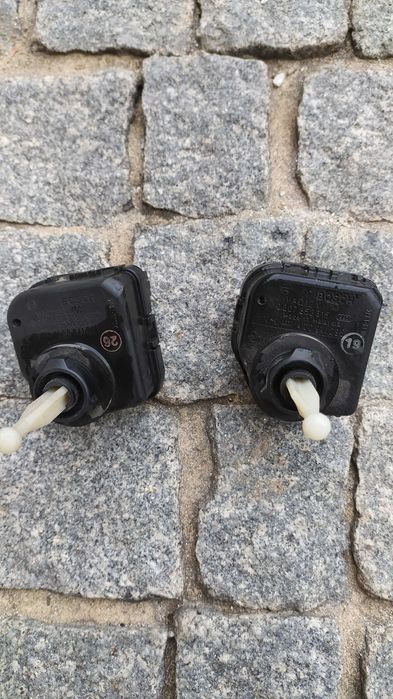 AUDI A4 B5 (8D) - Motor regulação oticas/faróis Original