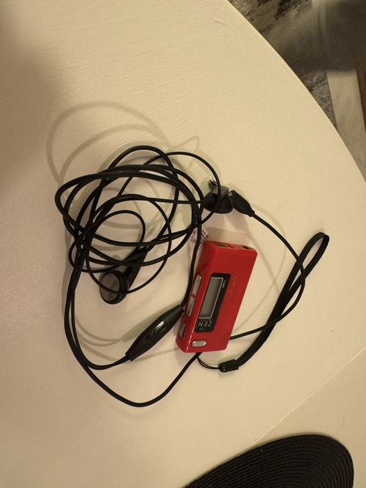 МП3 Плеер ( 1GB)