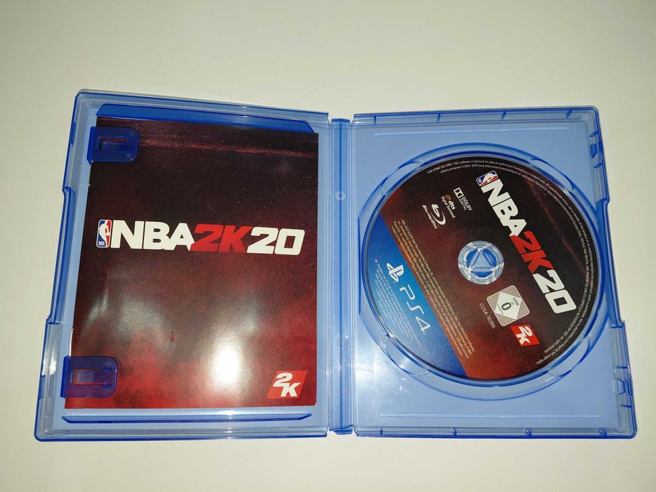 ps4 koszykówka NBA 2K20 dla 1-4 graczy na konsoli