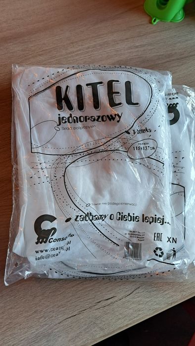Kitel jednorazowy fizelinowy