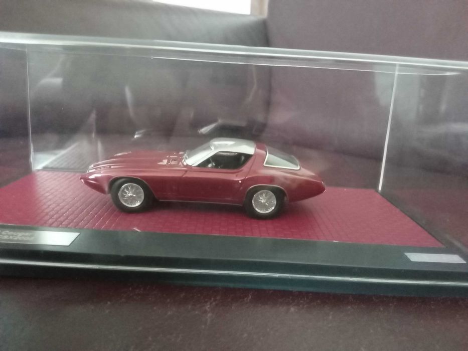Модель авто Ford Cougar 2 1963 1:43