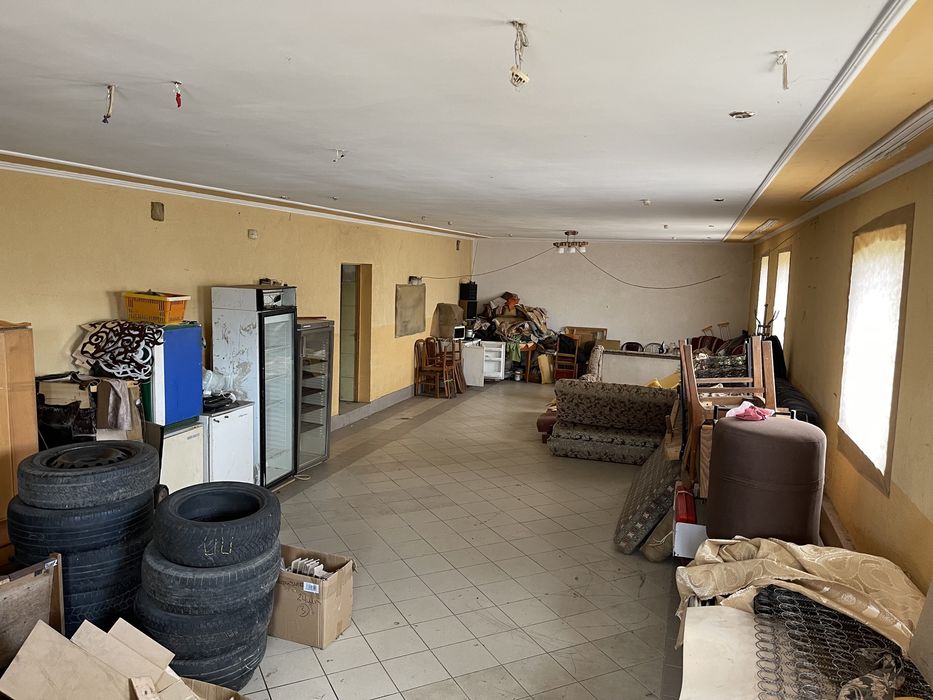 Продається комерційне приміщення