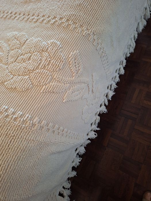 Vendo colcha para cama de casal.