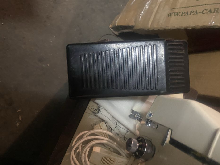 Швейна машинка Radom