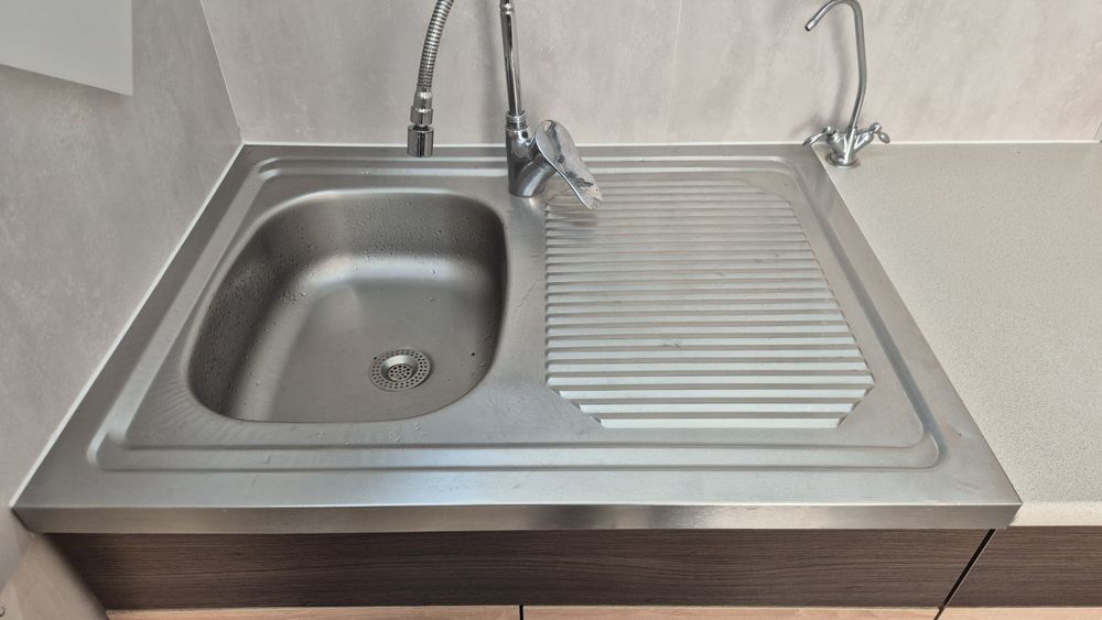 Кухонные тумбы с мойкой