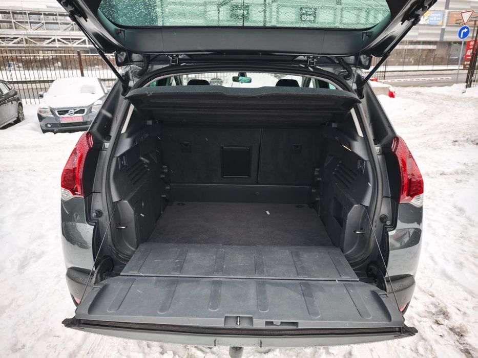 Peugeot 3008 (facelift) 2015 р. 1,6 HDi дизель, автомат