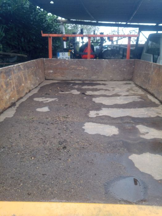 Vendo reboque marca Venâncio 5000kg