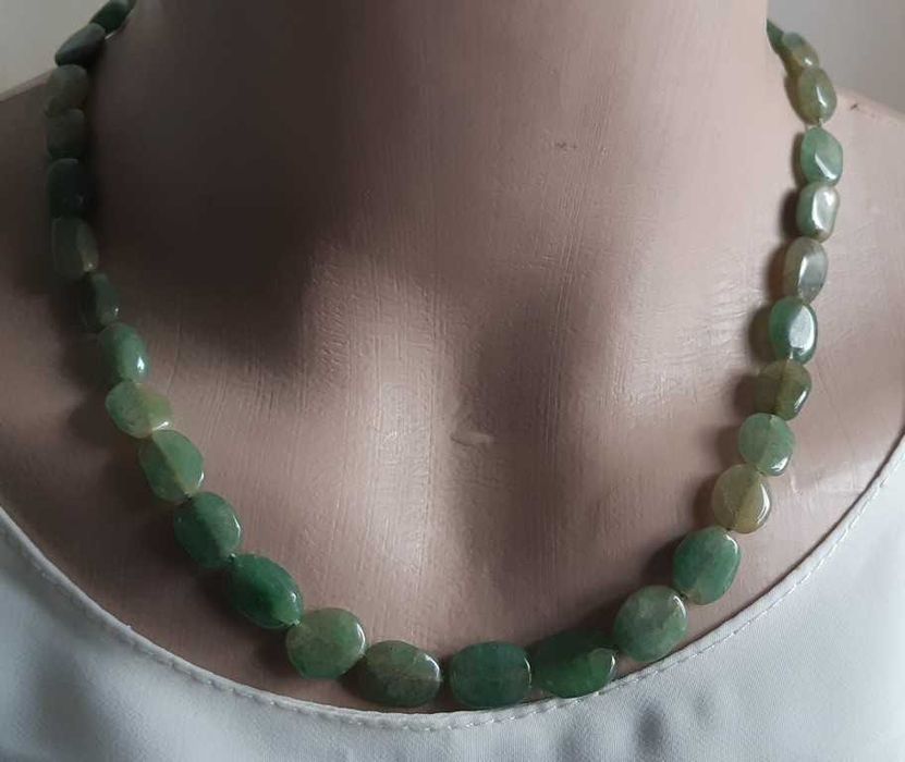 Винтажные бусы из авантюрина