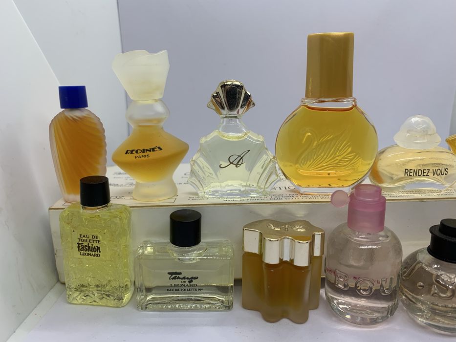 Жіночі вінтажні мініатюри