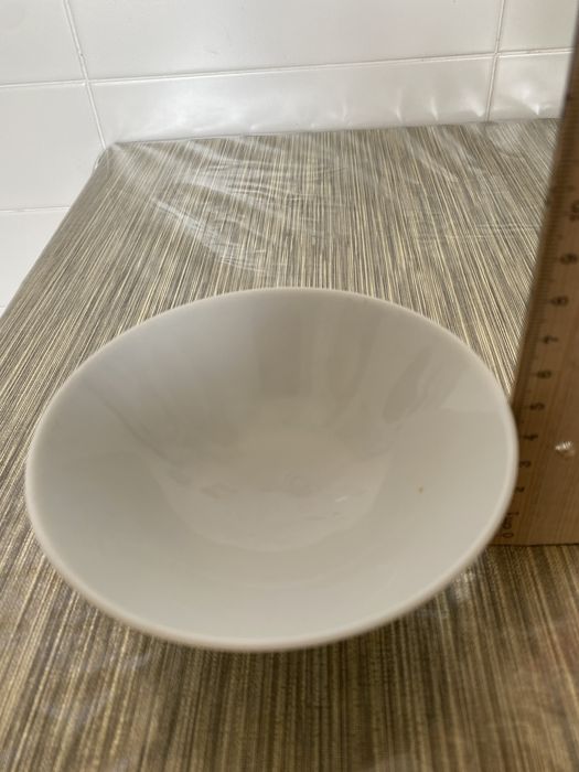 Antiga tigela de porcelana chinesa,