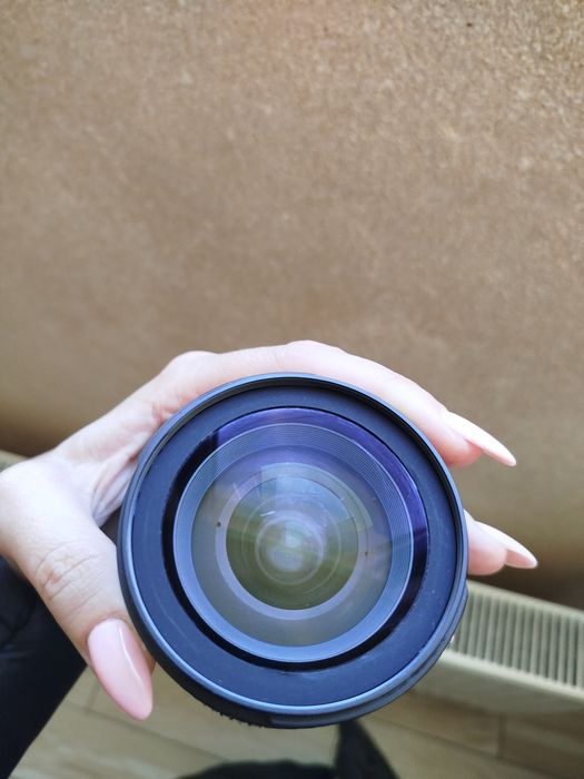 Обєктив Nikon DX